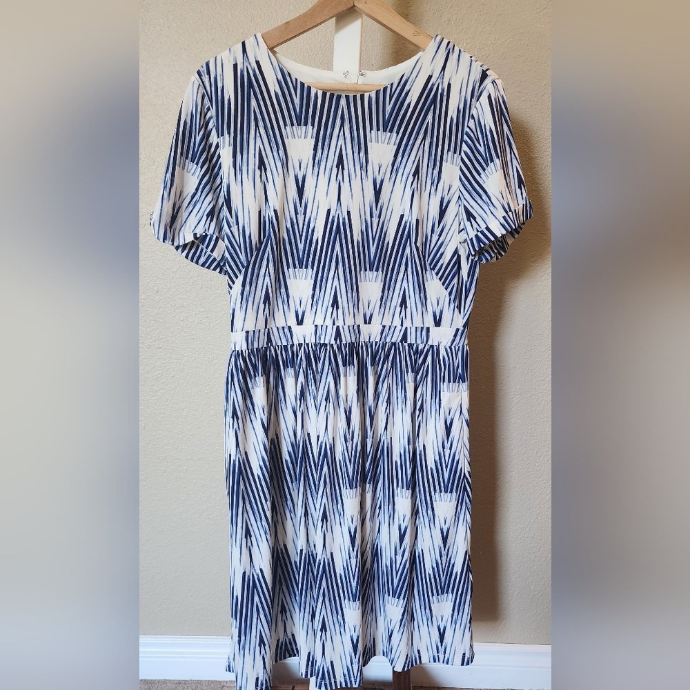 White and Blue Tea Length Dress with Pockets